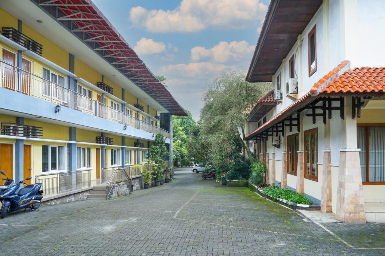 Front One Resort Indraloka Temanggung Luaran gambar