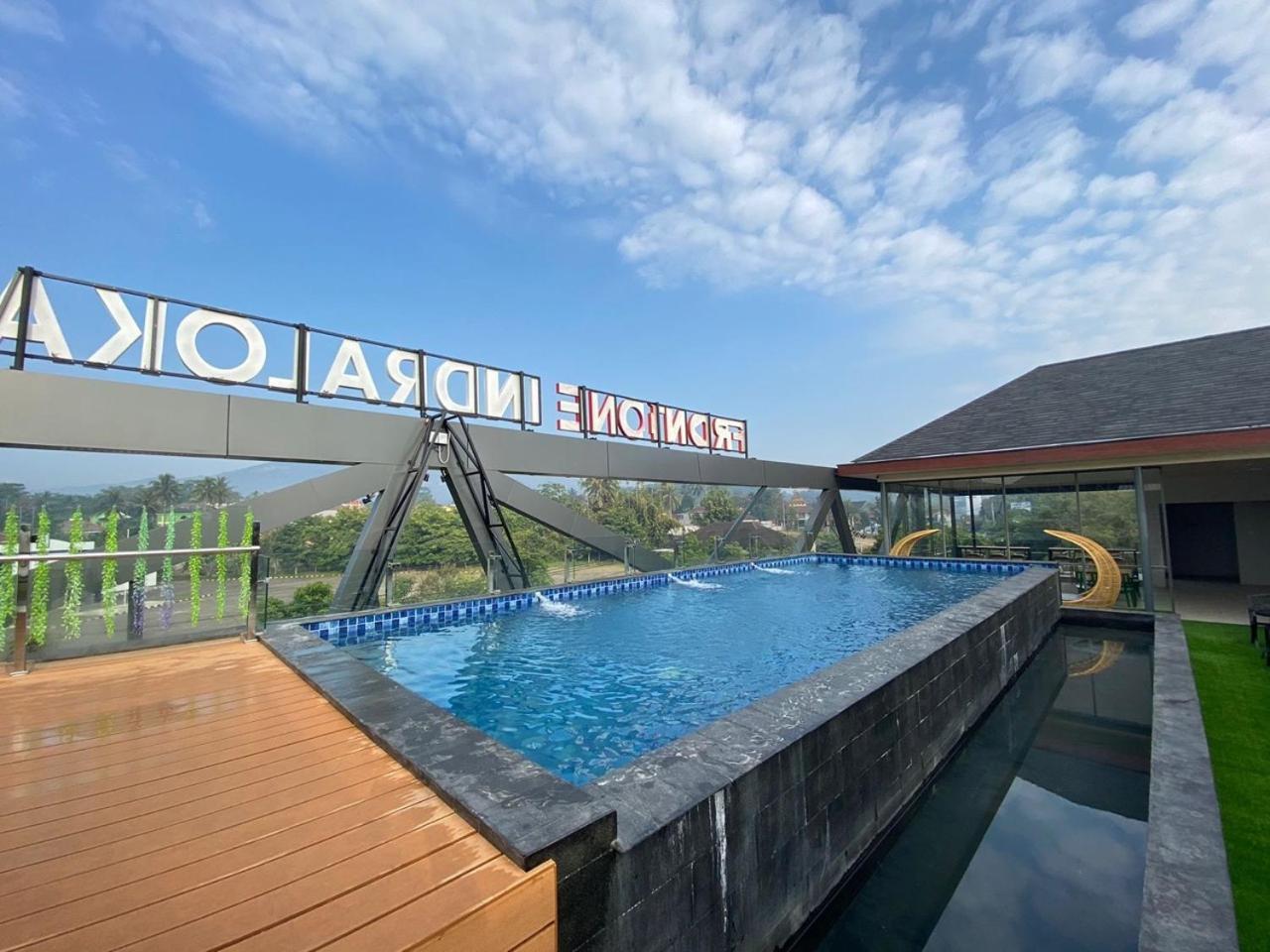 Front One Resort Indraloka Temanggung Luaran gambar