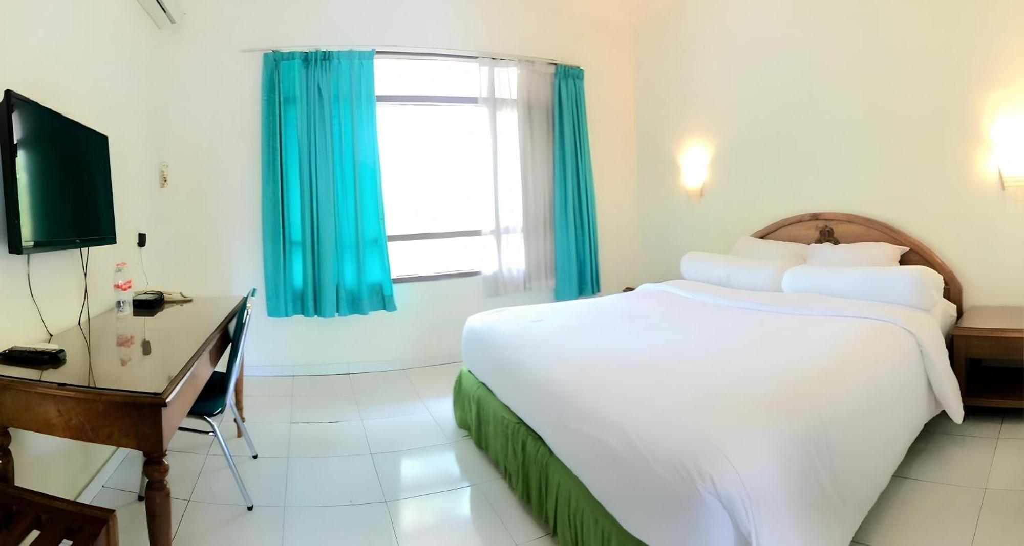 Front One Resort Indraloka Temanggung Luaran gambar